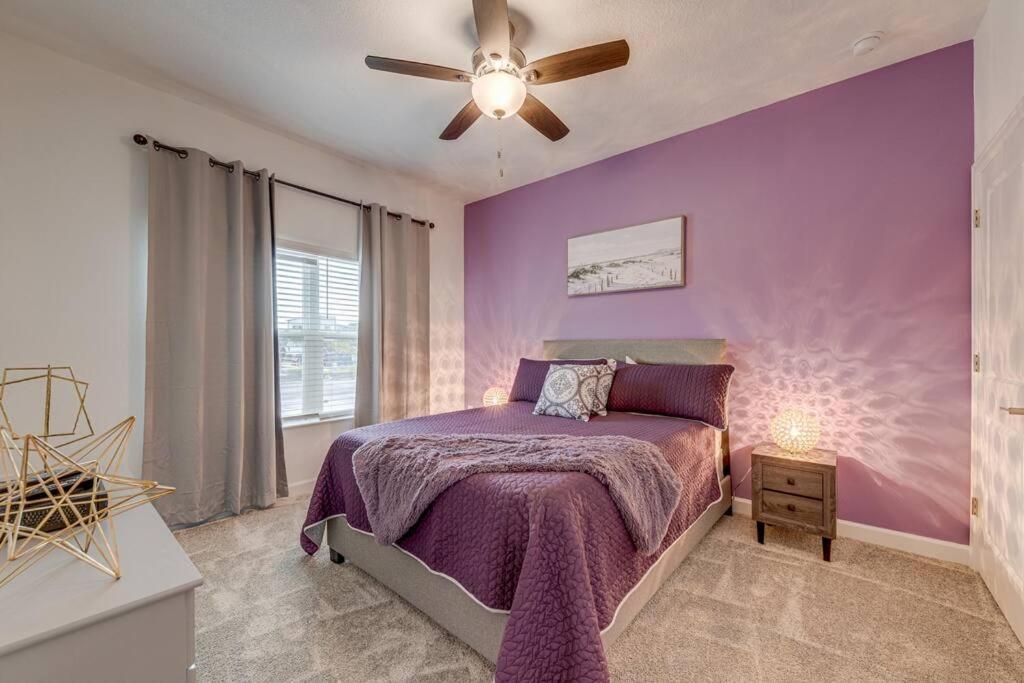 Newly Listed Townhouse Storey Lake, Free Waterpark キシミー エクステリア 写真