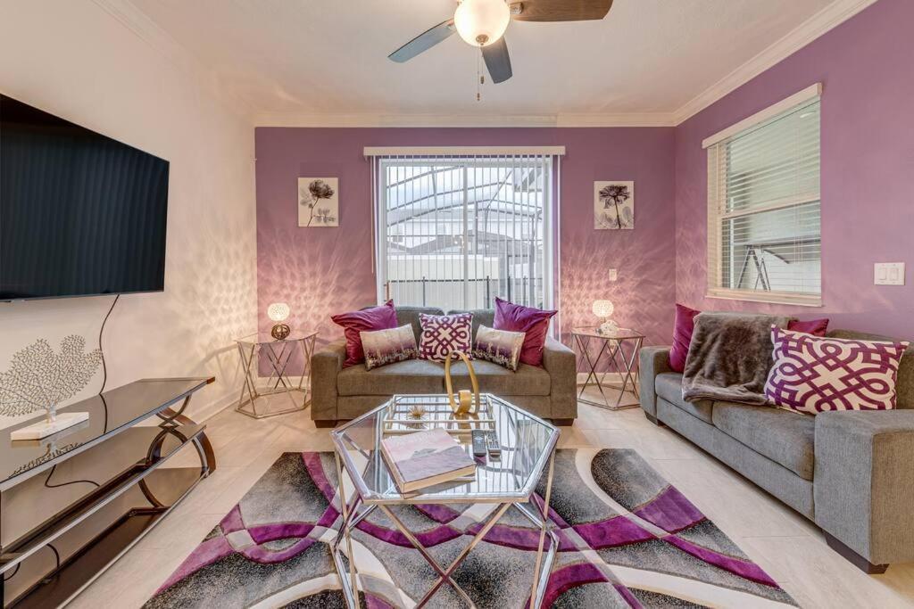 Newly Listed Townhouse Storey Lake, Free Waterpark キシミー エクステリア 写真