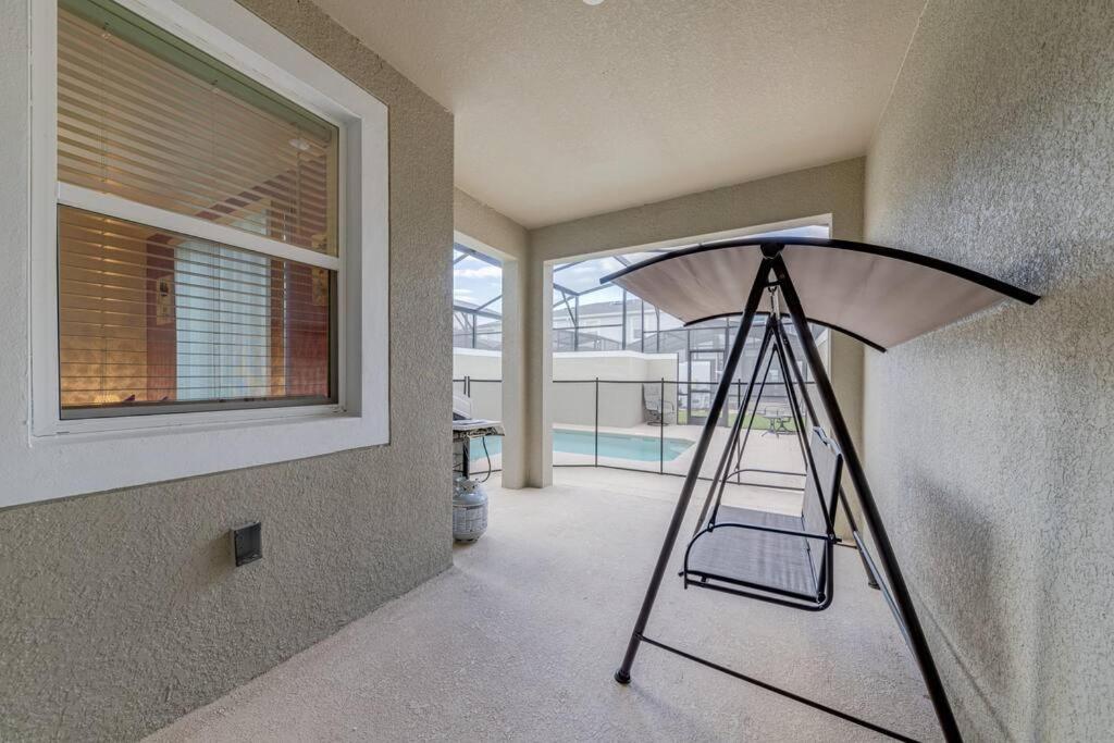 Newly Listed Townhouse Storey Lake, Free Waterpark キシミー エクステリア 写真